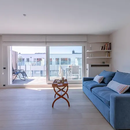 Heavenly Penthouse With Lateral Sea View Daire
